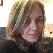 Soy una profesora dinámica y tengo experiencia enseñando a adolescentes